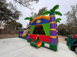 31mauiside 1725325682 #31 Maui, Hawaii Bounce House with slide.